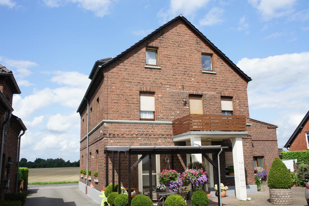 Ferienwohnung Poettershof Krefeld Habitación foto