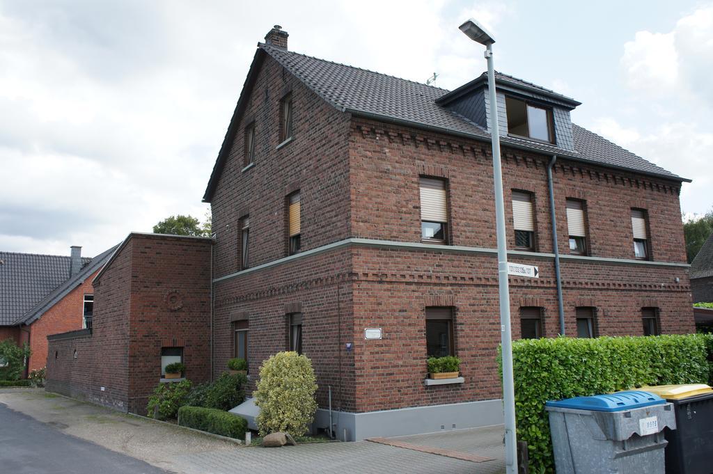 Ferienwohnung Poettershof Krefeld Habitación foto
